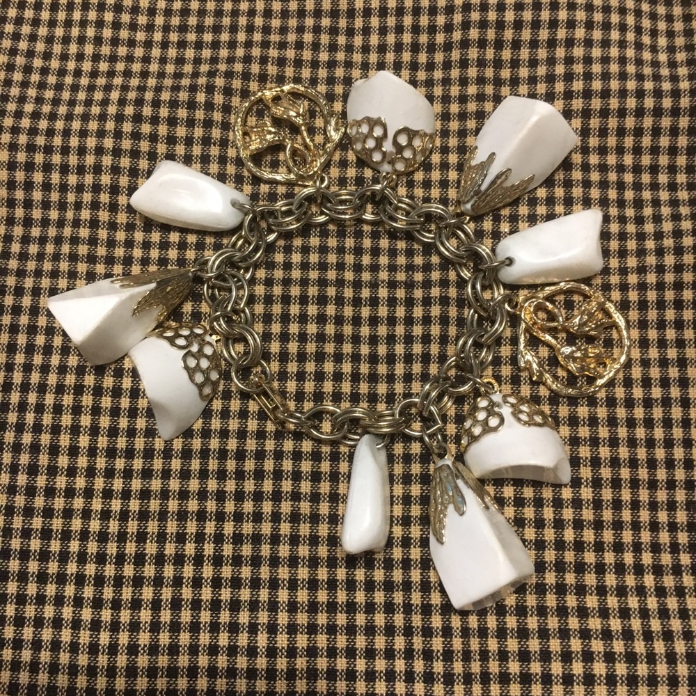 Vintage gold tone charm bracelet